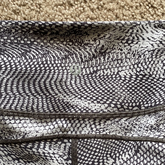 Lululemon in movement crop 4 - Picture 5 of 6